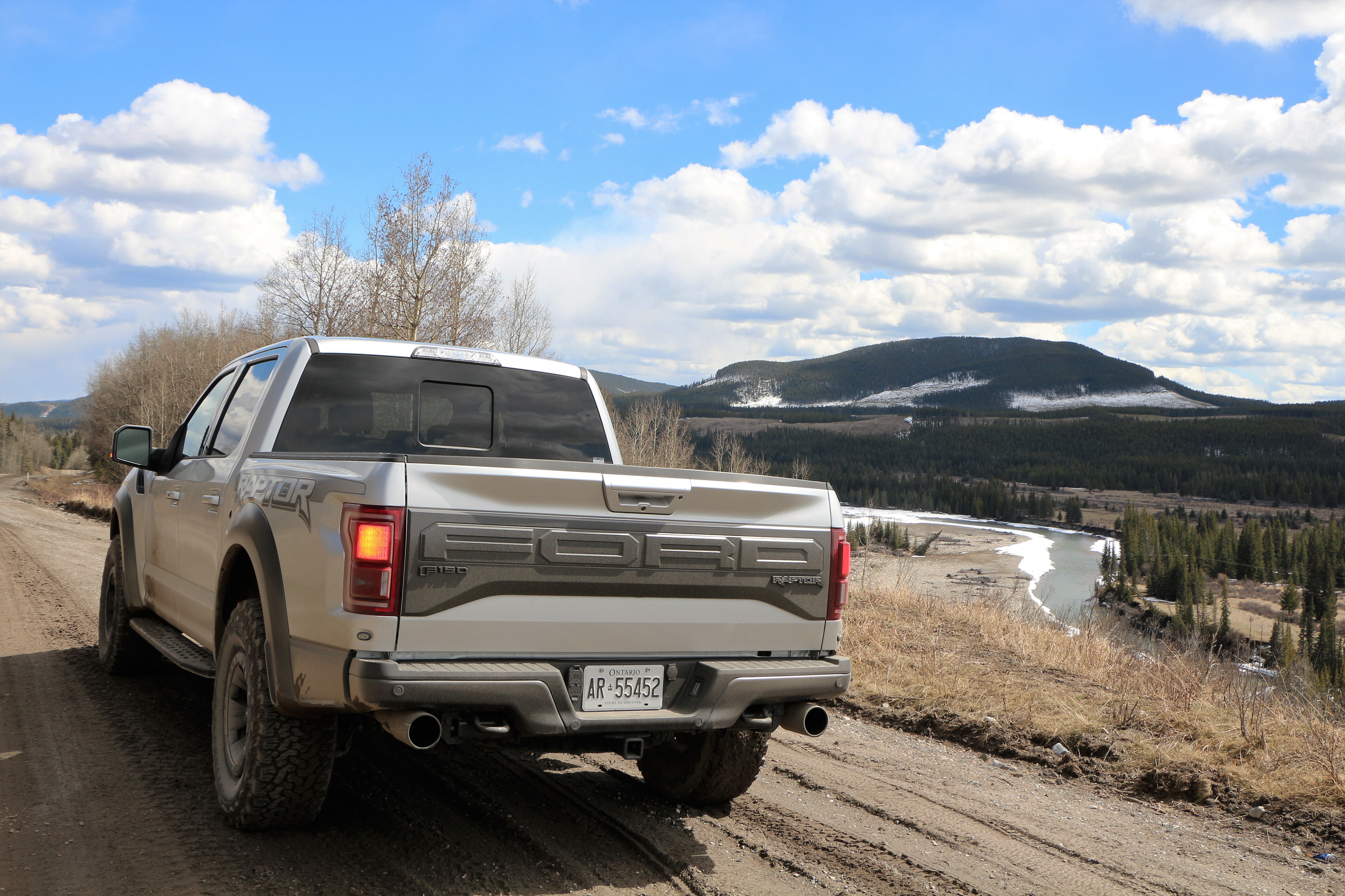 Test Drive: 2017 Ford F-150 Raptor- vicariousmag.com