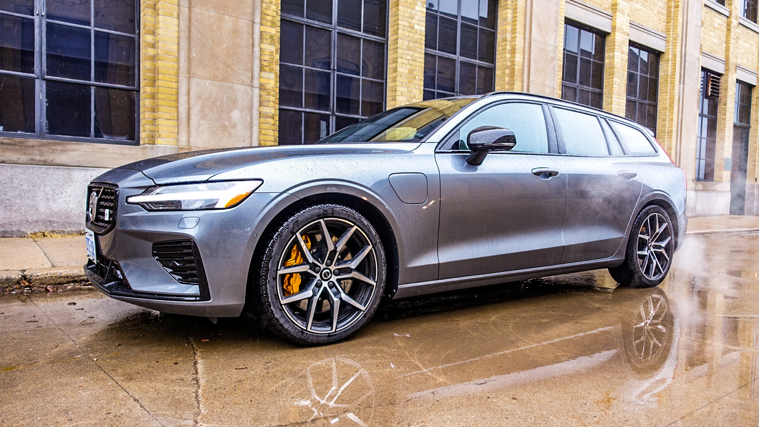 Road Test 2020 Volvo V60 T8 Polestar Engineeredroad Test 2020 Volvo