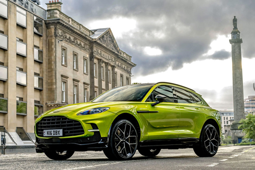 2025-Aston-Martin-DBX707-5