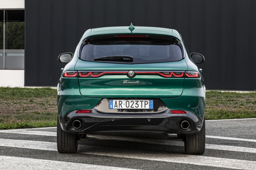 2024-Alfa-Romeo-Tonale-PHEV-rear