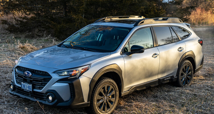 2024_Subaru_Outback_Onyx-front-three-quarters