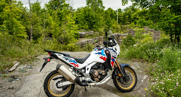 2024-Honda-Africa-Twin-Adventure-Sports-ES-DCT-02