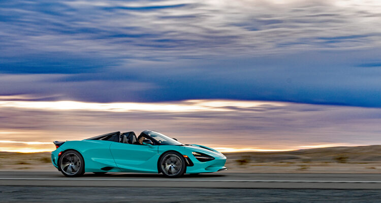 2024-McLaren-750s-on-the-road