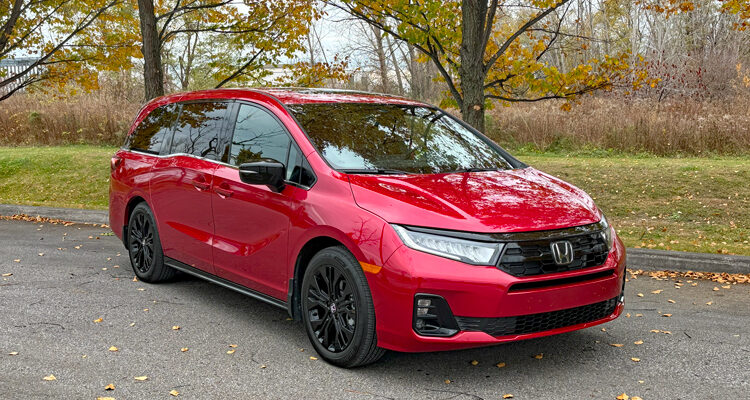 2025-Honda-Odyssey-Black-Edition